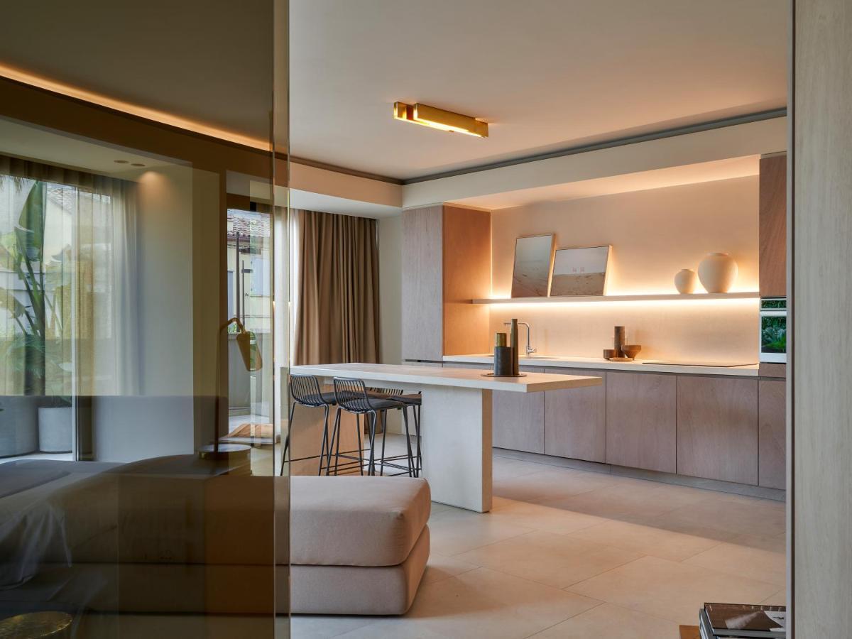 Le Residenze By Victoria Palace Cattolica Zewnętrze zdjęcie