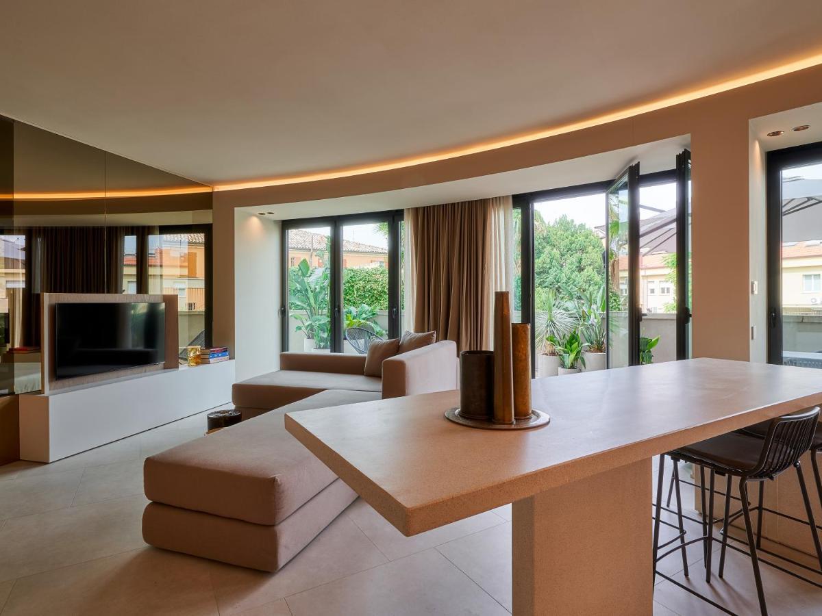 Le Residenze By Victoria Palace Cattolica Zewnętrze zdjęcie